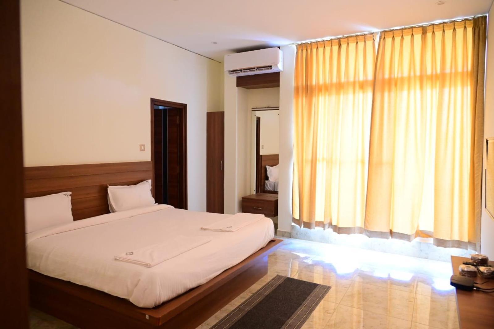 Kcg Residency Ξενοδοχείο Mysore Εξωτερικό φωτογραφία